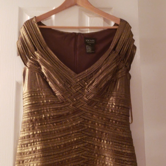 Evening dress - Picture 7 of 7